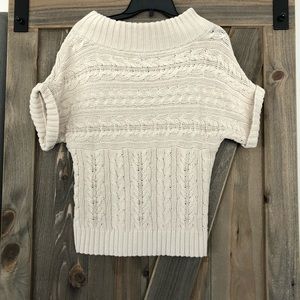 Beautiful fitted cream express Top